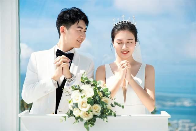 爆料最新三亚婚纱拍摄照,捕捉甜蜜时光的美好瞬间